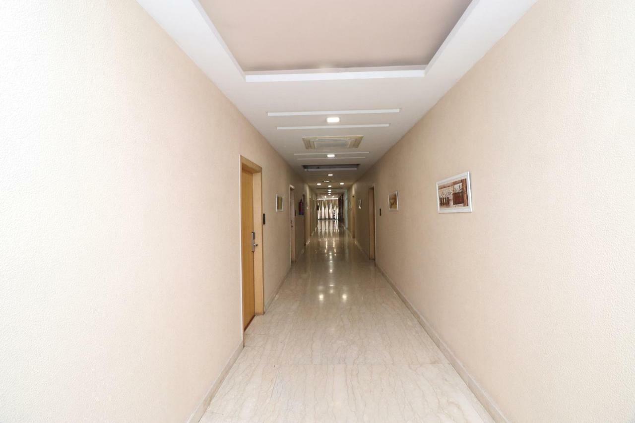 Oyo 5843 Hotel Yash Inn Mirzāpur Екстериор снимка